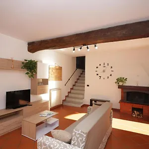 La Casa Col Portico Leivi